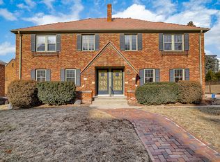 3812 Dewey Ave, Omaha, NE 68105