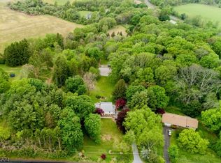 12 Wagner Rd, Stockton, NJ 08559