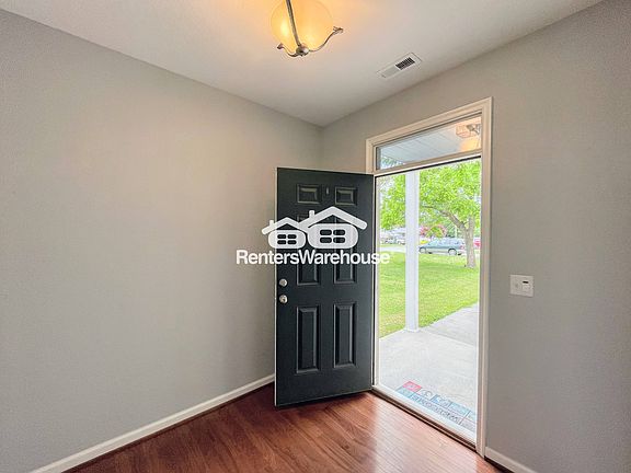 3rd image of 4139 Franklin St