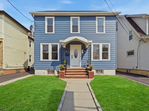 21 Hazard Pl, Elizabeth City, NJ 07208