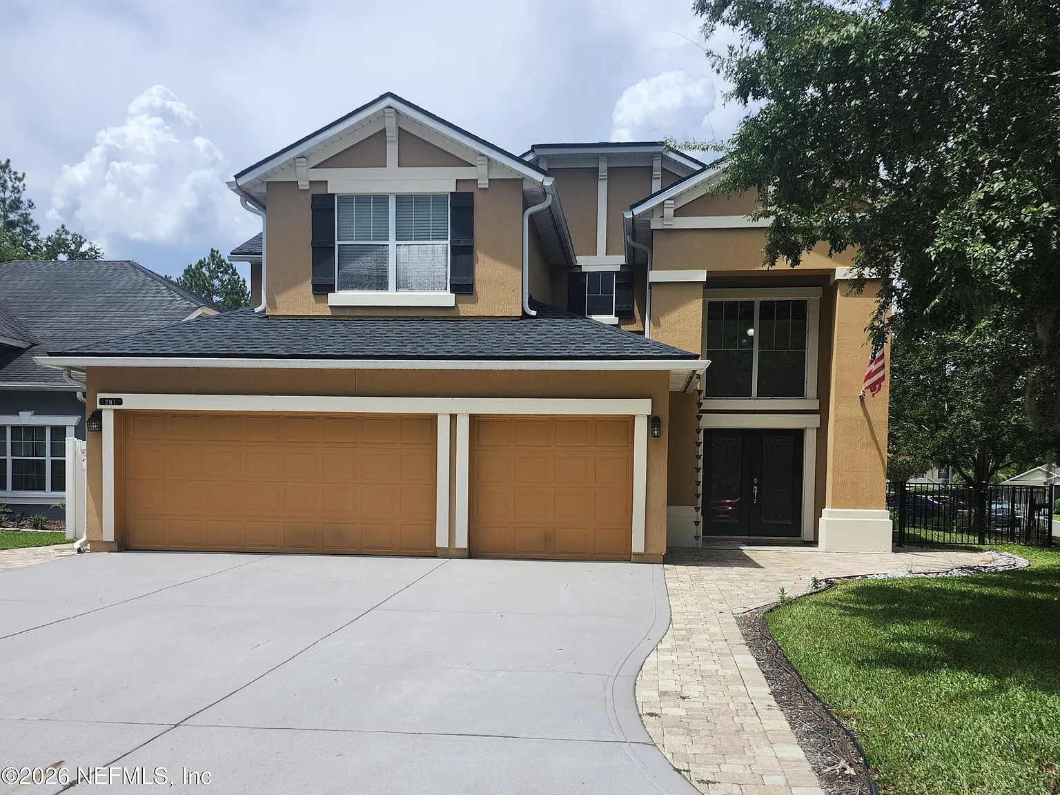 5 bed, 3.0 bath, 2857 sqft, $3,800 — Photo 1