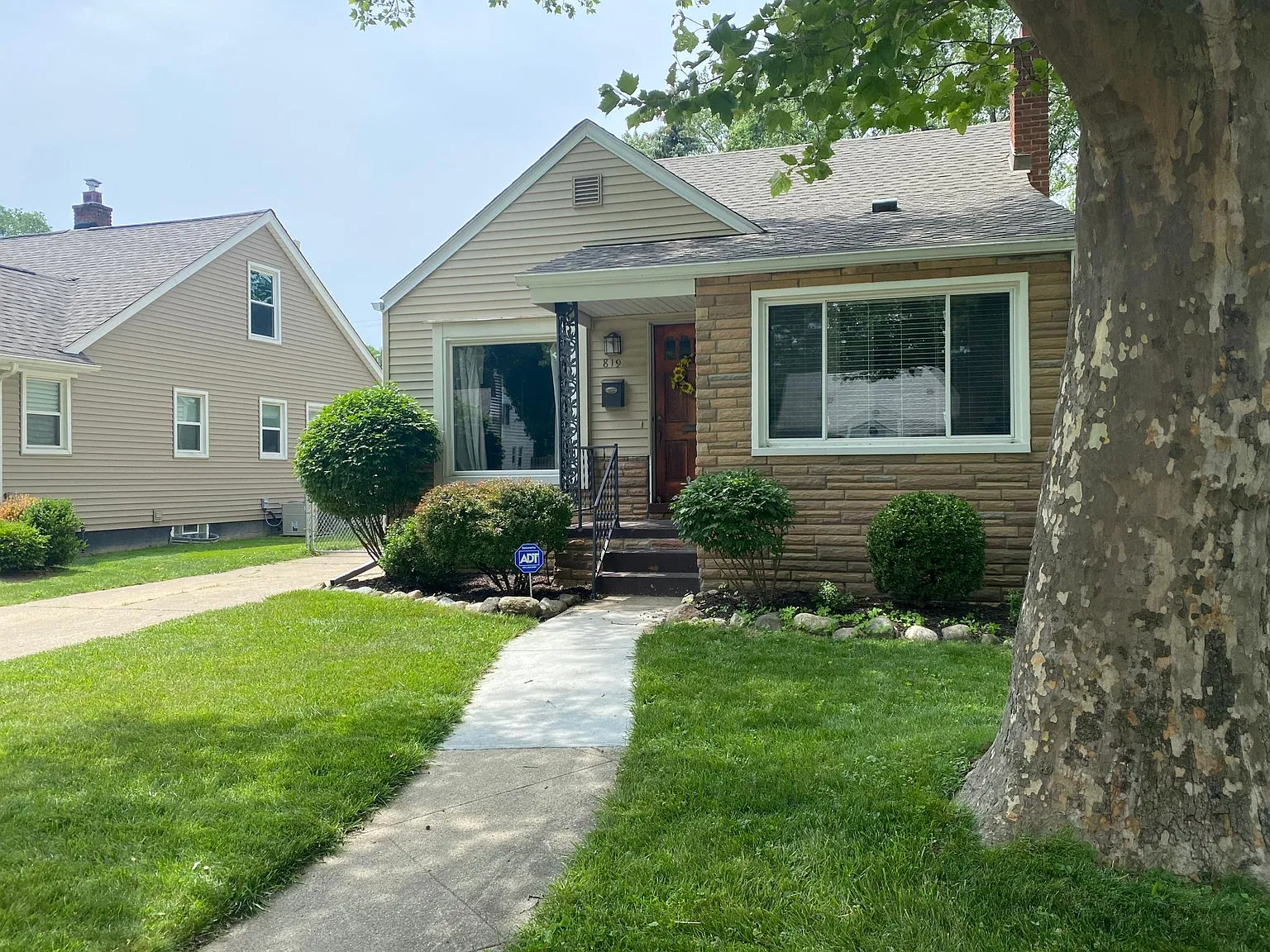 819 N Connecticut Ave — Photo 3
