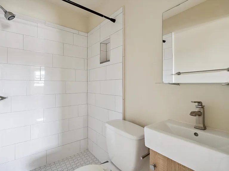 1519-21 N 16th St #41 — Photo 21