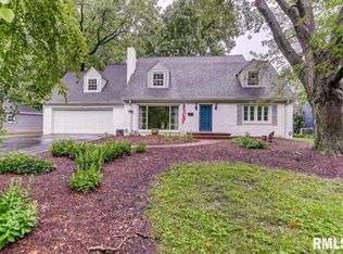 1817 Outer Park Dr, Leland Grove, IL 62704