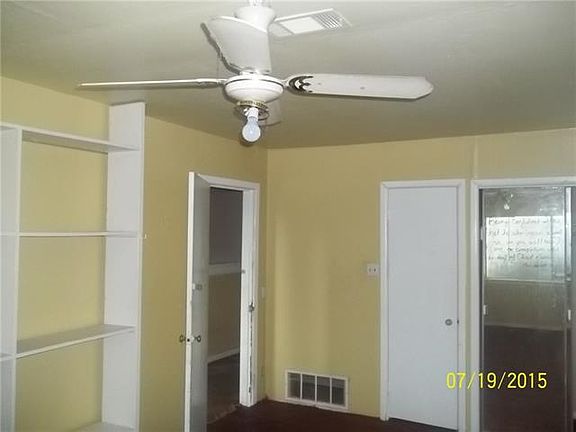 5th image of 438 Hughes Dr