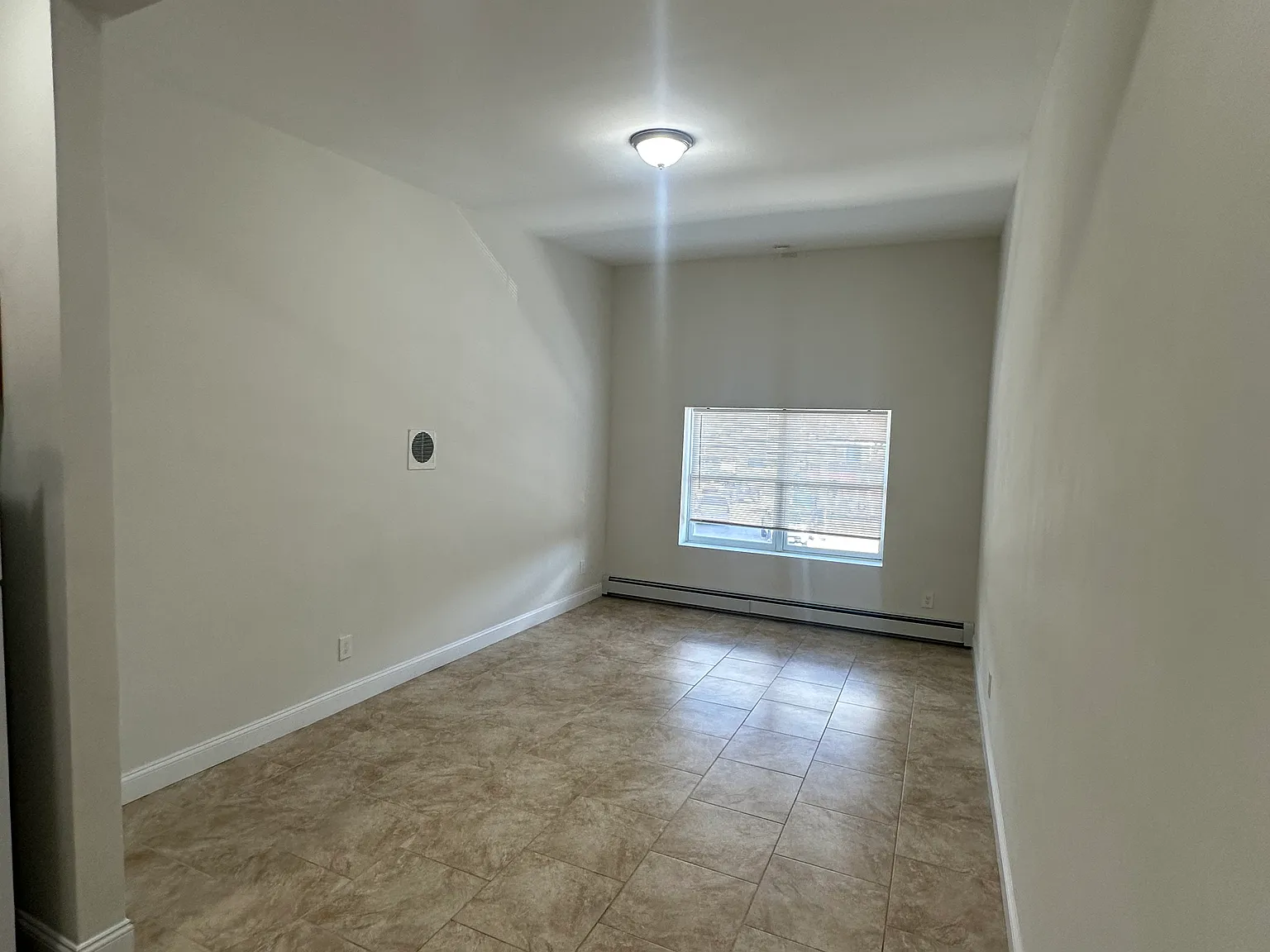 1 bed, $2,350 — Photo 2