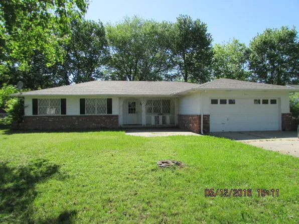 509 Payton St, Fairland, OK 74343