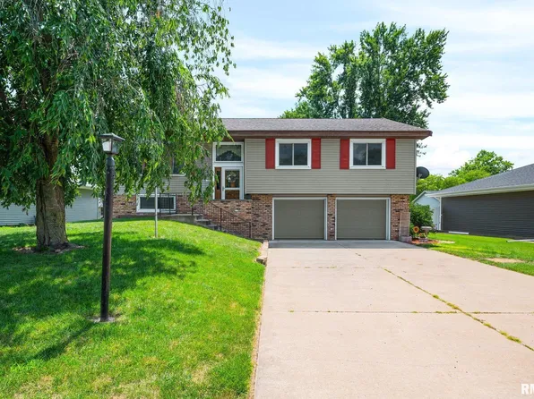 5916 W Sioux Trl, Peoria, IL 61607