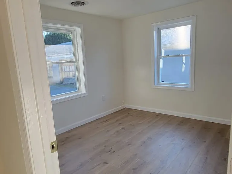 407 Bowers St — Photo 14