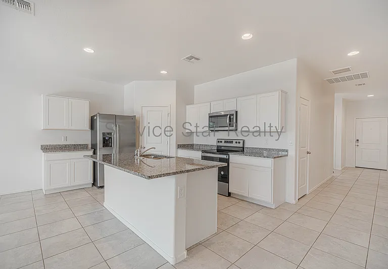 1167 W Del Monte Pl — Photo 10