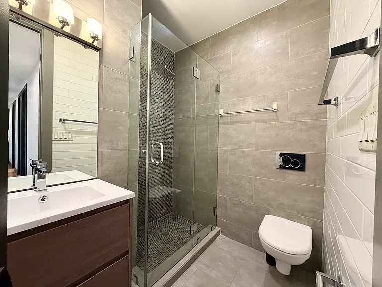 242 Parkside Ave #3A — Photo 7