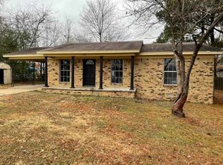 1320 S 6th St, Paragould, AR 72450