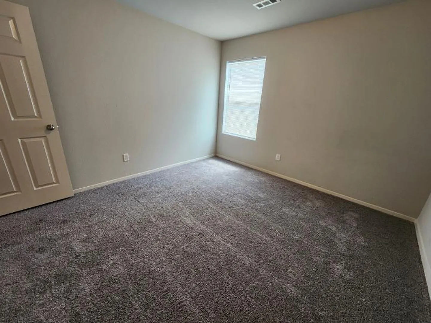 6625 Hollywood Ave — Photo 3