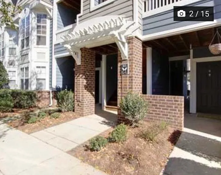 501 Olmsted Park Pl #L — Photo 1