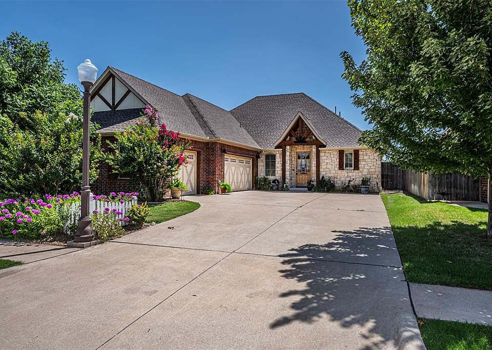 1st image of 10304 Sunset Ln