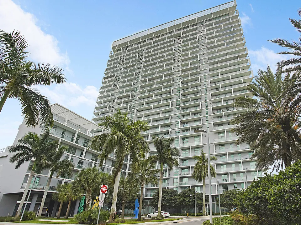 2000 Metropica Way #1503