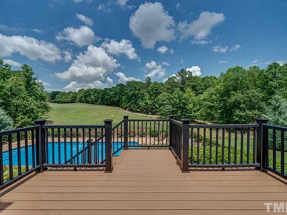 5th image of 963 Riverwood Dr