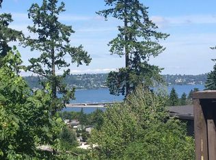 6905 SE 33rd St, Mercer Island, WA 98040