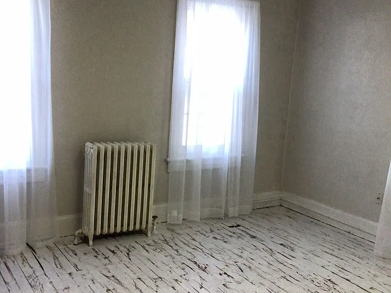 520 Woodvale Ave — Photo 17