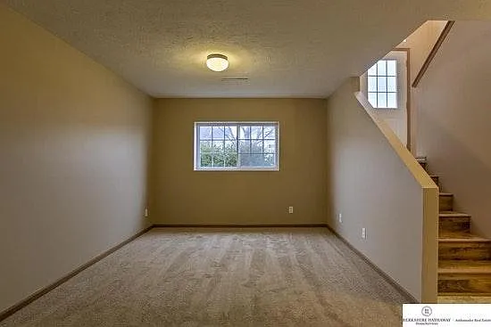 17727 Josephine St — Photo 5