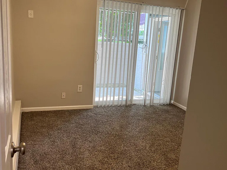 2491 Riverside Dr #103 — Photo 9