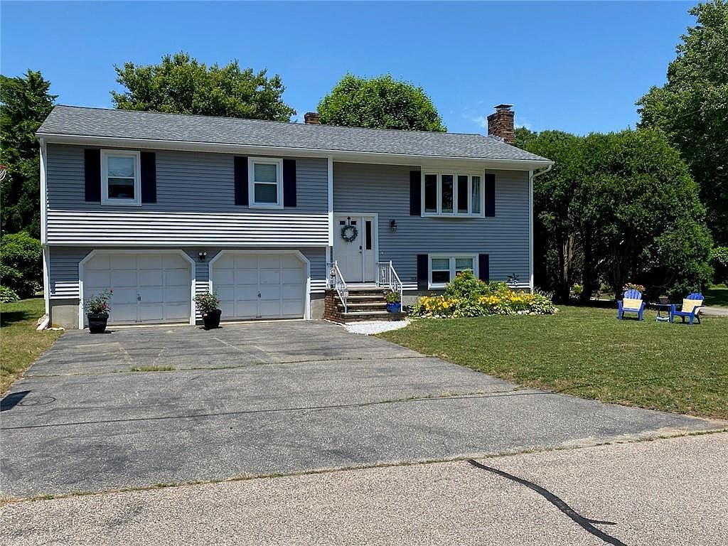 4 3rd St, Westerly, RI 02891 Zillow