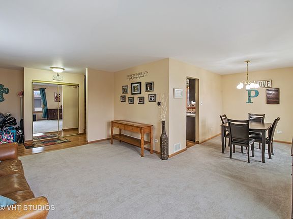 3rd image of 15637 Lockwood Ave