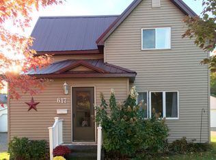 617 Wilson Ave, Kingsford, MI 49802