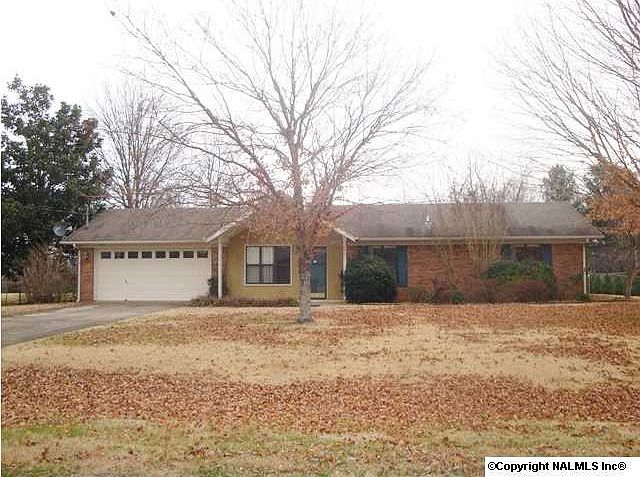 1st image of 103 Portsmouth Cir