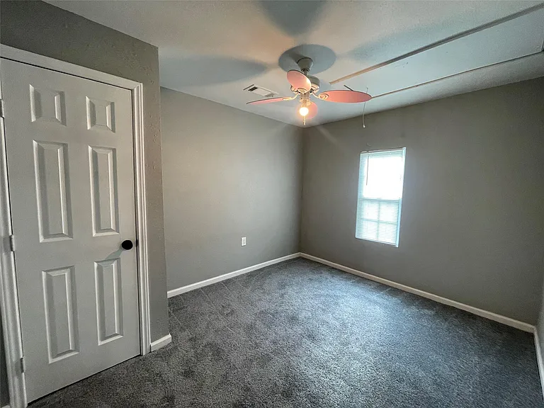 2508 S Texas Ave — Photo 15