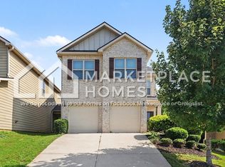 6121 Hickory Lane Dr, Union City, GA 30291