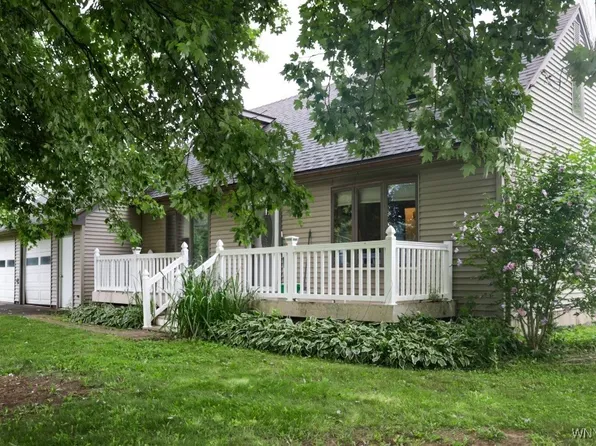 5430 Fosdick Rd, Ontario, NY 14519