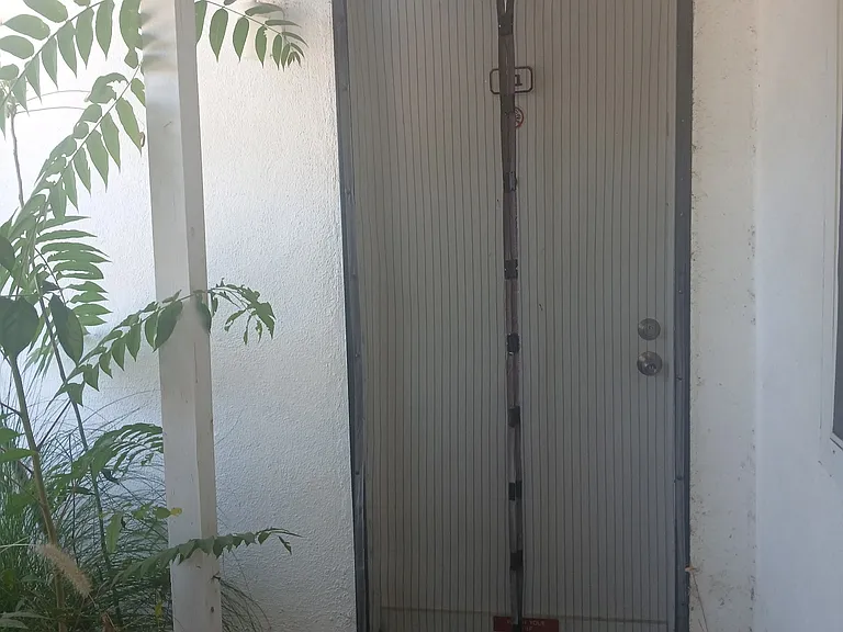 Entrance into the apartment.