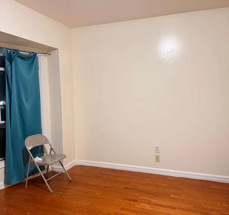 321 Eldert Ln #2