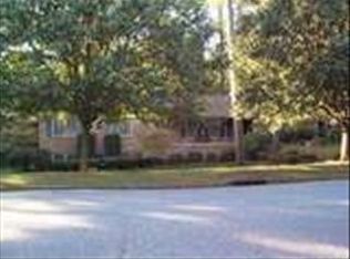 735 Riverhill Dr, Athens, GA 30606