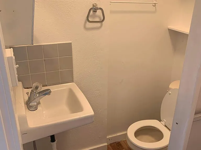 816 Beech Ave #1 — Photo 2