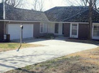 801 W 122nd St, Kansas City, MO 64145