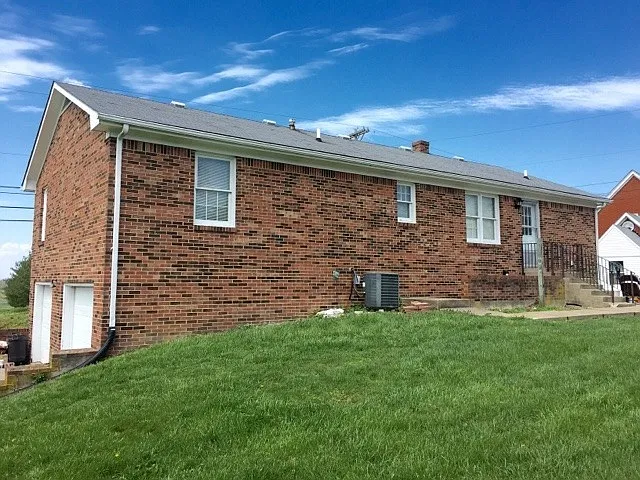 111 Pleasureville Rd — Photo 6