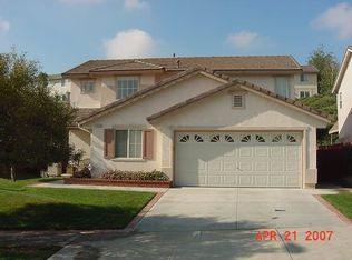 12129 Edgecliff Ave, Sylmar, CA 91342