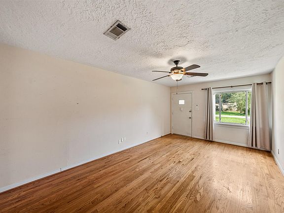 4th image of 1034 Lamonte Ln