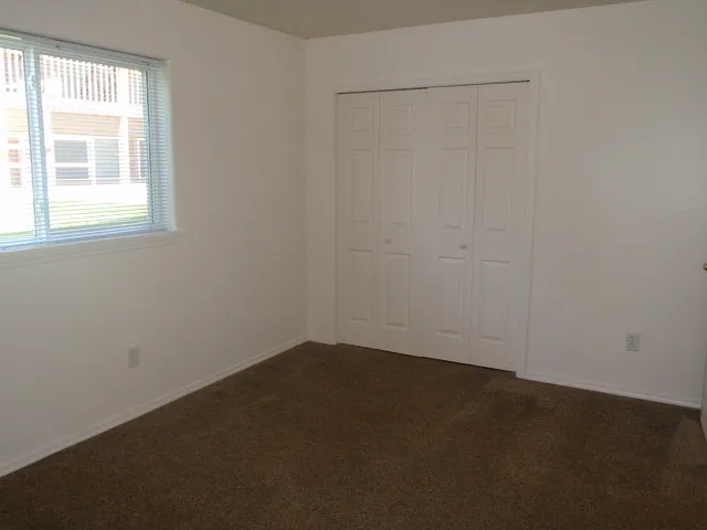 2343 S 3rd St W #D — Photo 13