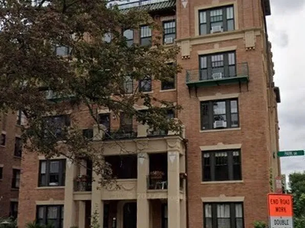 452 Park Dr, Boston, MA