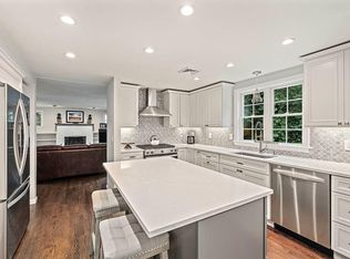 22 Tilden Ln, Hanover, MA 02339