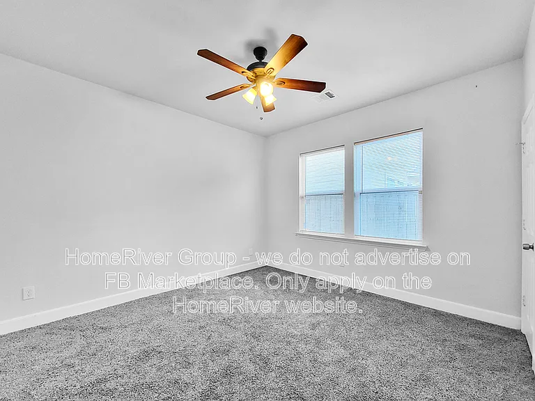 8135 Chateau St — Photo 11