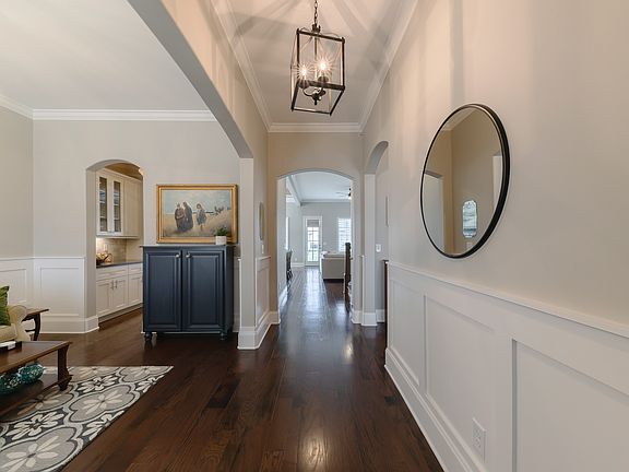 5th image of 2505 Waldorf Ln