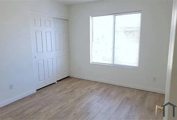 1022 Lone Pine River Ave — Photo 5