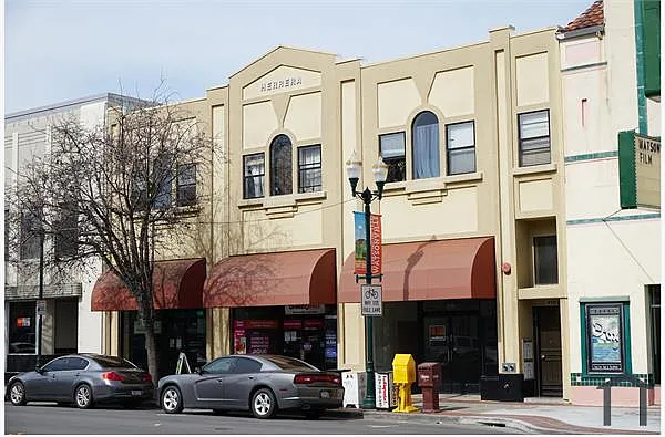 Building Photo - 310 Main St #F