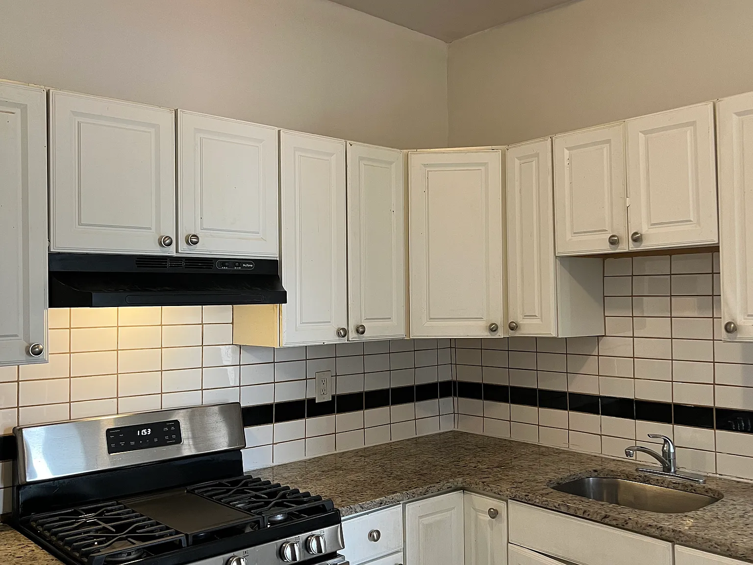 205 S 10th St — Photo 3