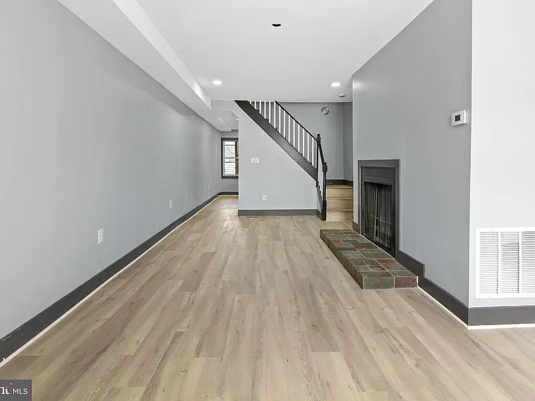 808 E Fort Ave — Photo 6