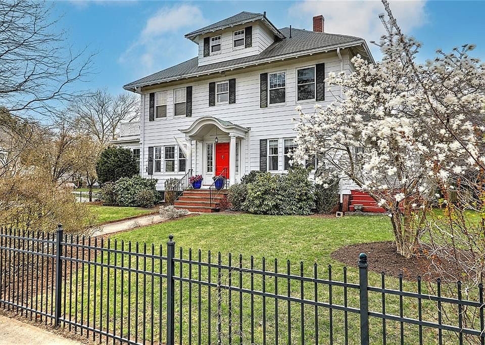 1391 Narragansett Blvd, Cranston, RI 02905 Zillow